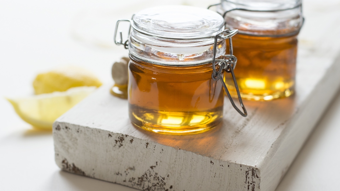 Natural honey face masks