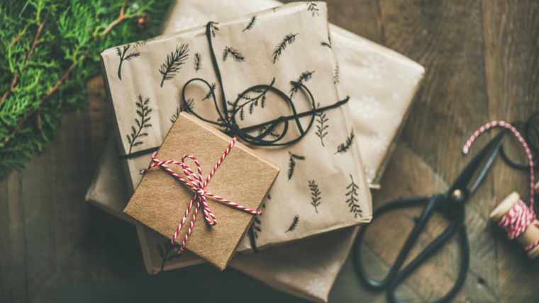 fun ideas for wrapping gifts