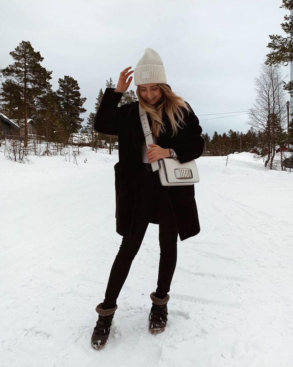 What are influencers wearing during winter?