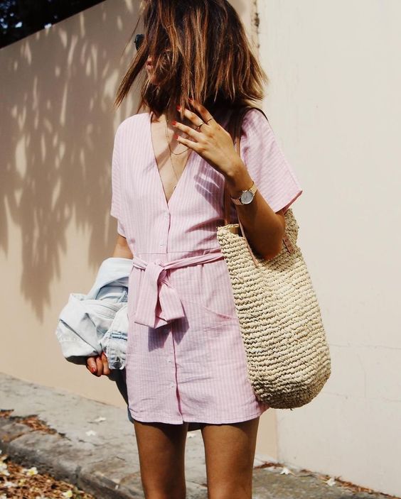 Ideas How To Wear A Straw Bag